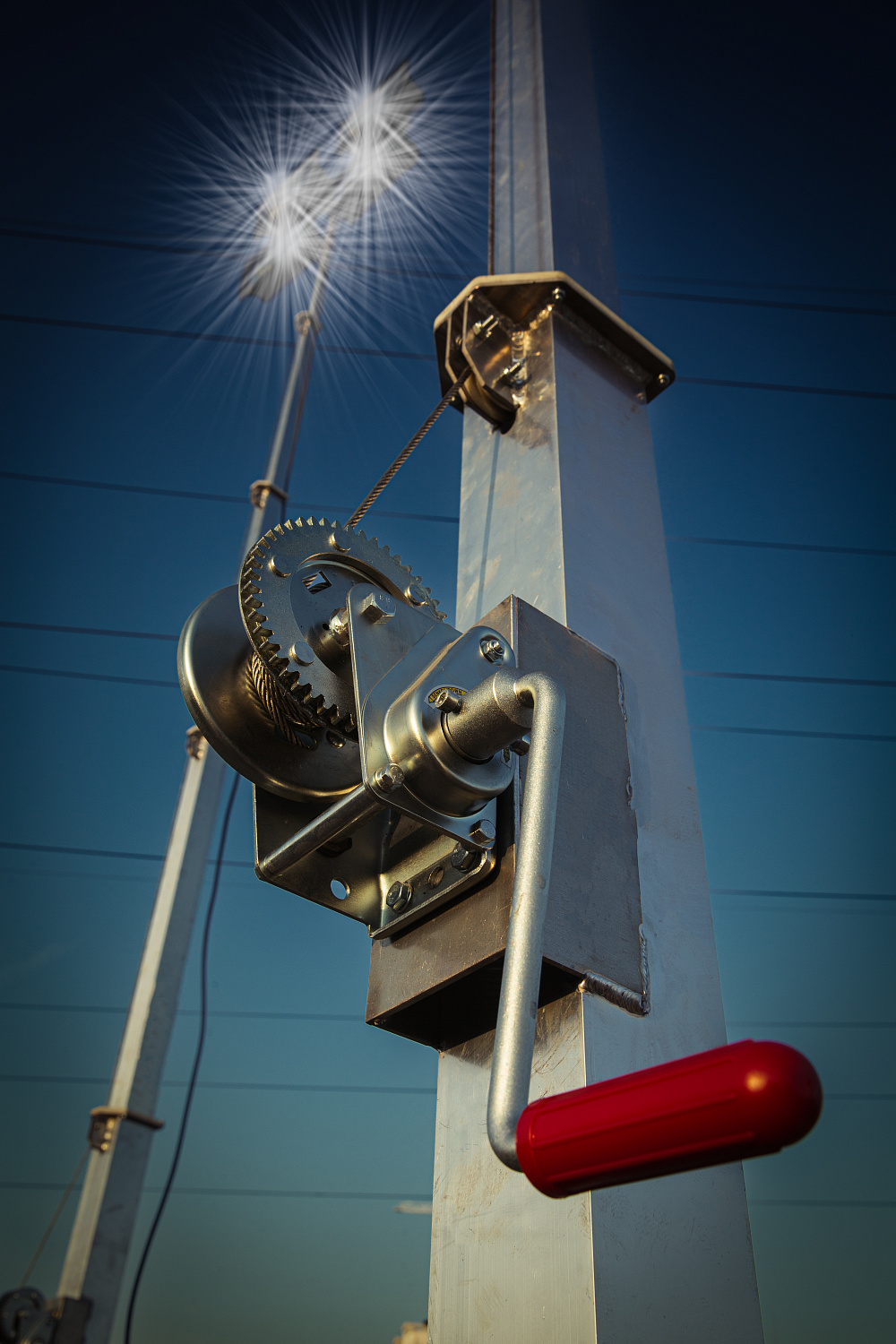 Мачта 9 метров переносная телескопическая с лебедкой на треноге без прожекторов ПМТ - 9 (Л)